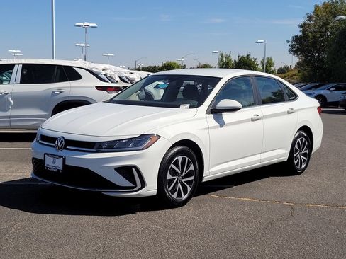 Used 2025 Volkswagen Jetta S FWD image 10