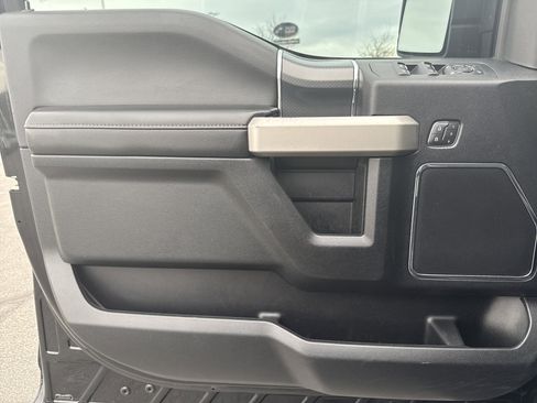 Used 2019 Ford F150 Lariat w/ Equipment Group 502A Luxury image 16