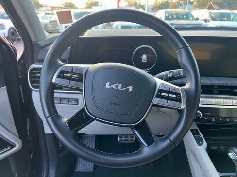 Used 2024 Kia Telluride SX image 10