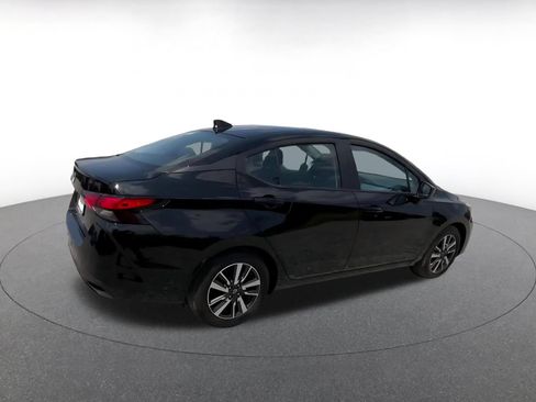 Used 2025 Nissan Versa SV FWD image 15