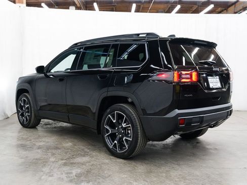 New 2026 Jeep Cherokee Overland image 4