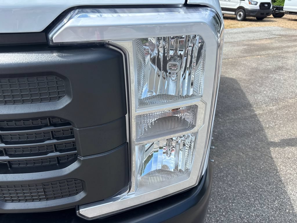 New 2026 Ford F350 XL AWD/4WD image 9