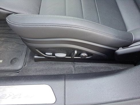 Used 2025 Porsche Panamera 4 image 22