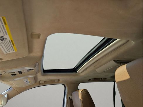 Used 2015 Cadillac Escalade ESV Platinum image 17