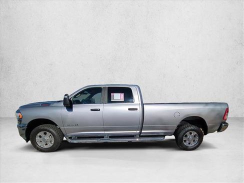 Used 2023 RAM 2500 Big Horn w/ Level 1 Equipment Group image 9