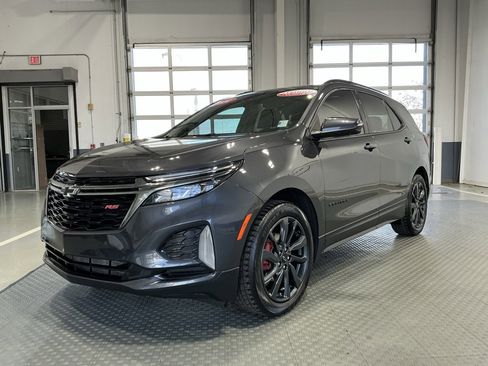 Used 2022 Chevrolet Equinox RS w/ RS Leather Package image 2
