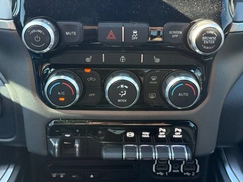 Used 2019 RAM 2500 Big Horn AWD/4WD image 30