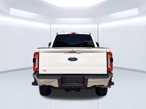 Used 2024 Ford F250 Lariat AWD/4WD image 6