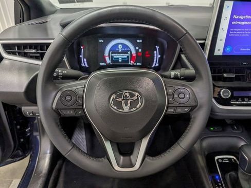 Used 2025 Toyota Corolla XSE image 17