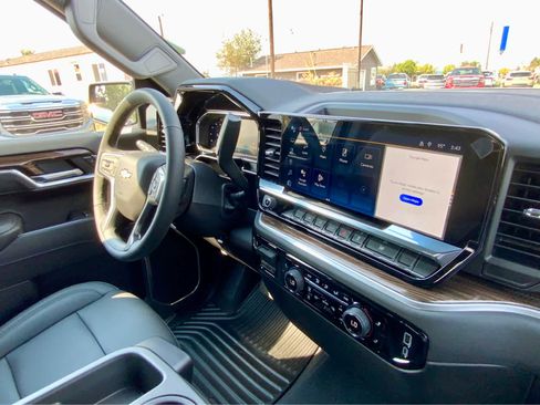 New 2026 Chevrolet Silverado 1500 LT w/ Leather Package image 44