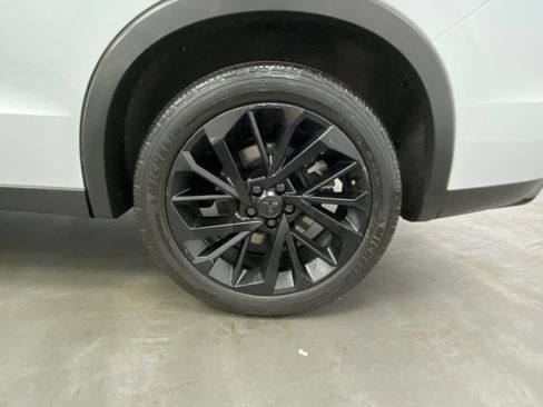 Used 2023 Mitsubishi Outlander SE Black Edition AWD/4WD image 18