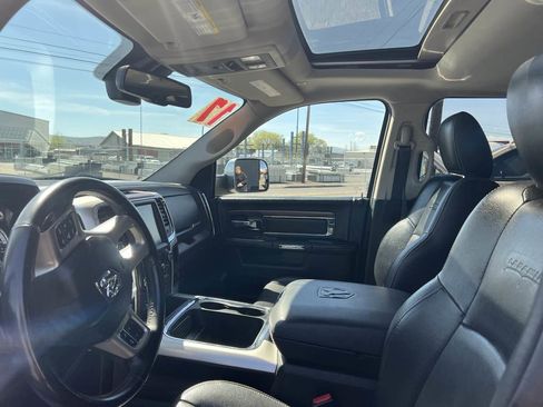 Used 2017 RAM 1500 Laramie w/ Convenience Group AWD/4WD image 11