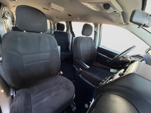 Used 2016 Dodge Grand Caravan SE w/ Quick Order Package 29E SE FWD image 23