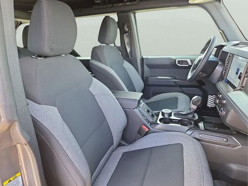 Used 2025 Ford Bronco 4-Door image 8