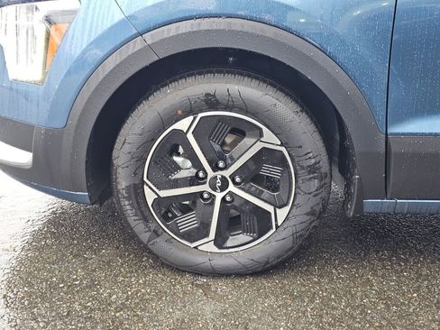 New 2026 Kia Niro EX image 9