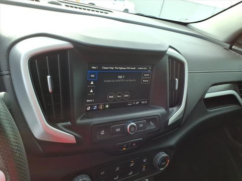 Used 2023 GMC Terrain SLE w/ Elevation Edition image 20