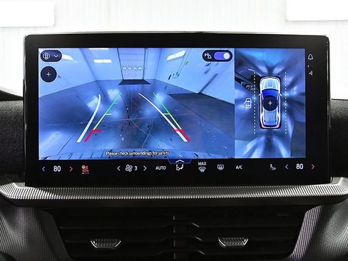 Used 2025 Ford Explorer ST-Line image 23