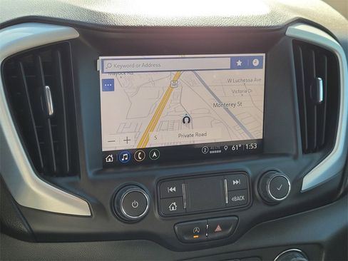 Used 2022 GMC Terrain SLE w/ Driver Convenience Package image 13