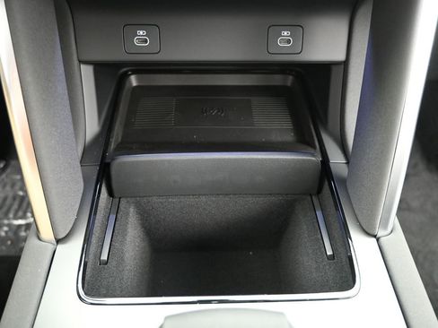 Used 2025 Land Rover Discovery Sport Dynamic SE image 25