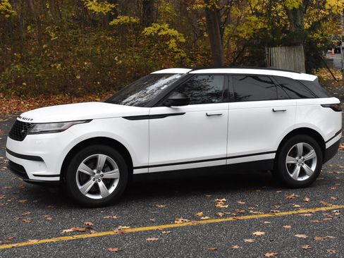 Used 2019 Land Rover Range Rover Velar S image 3