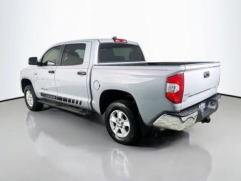 Used 2020 Toyota Tundra SR5 w/ SR5 Upgrade Package AWD/4WD image 5