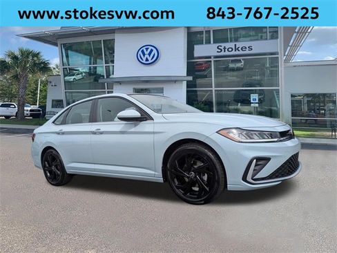 New 2026 Volkswagen Jetta SE image 1