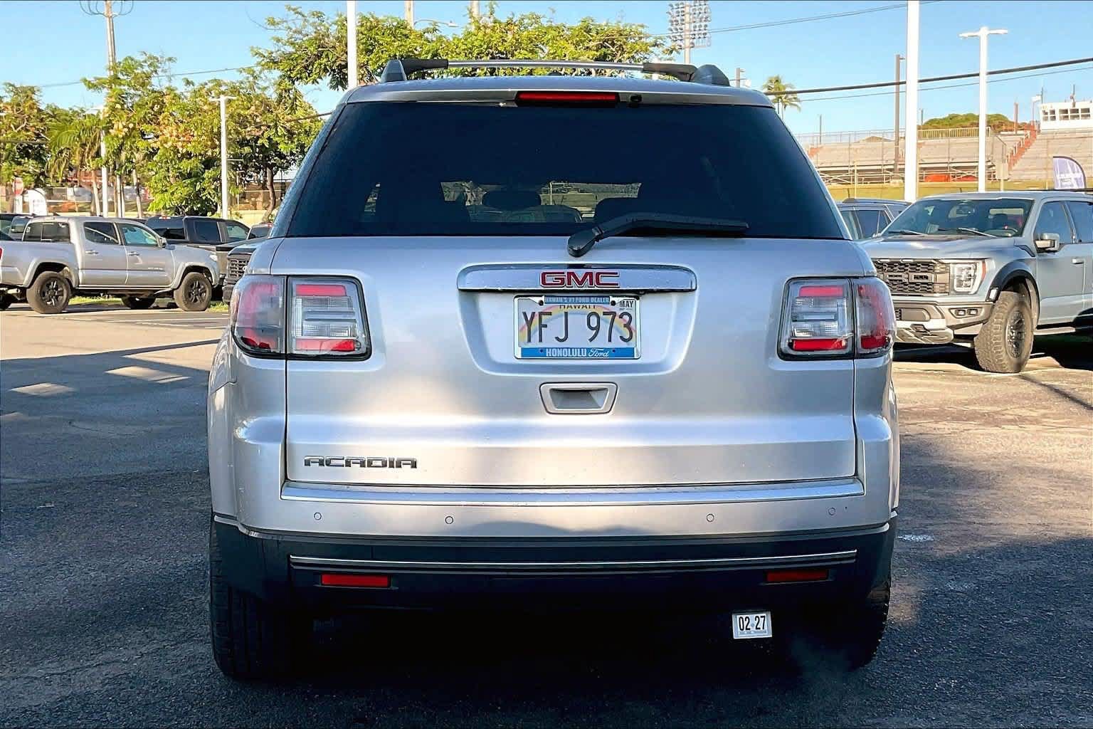 Used 2013 GMC Acadia SLE FWD image 5