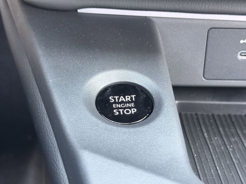 New 2026 Nissan Sentra SV w/ SV Convenience Package FWD image 8