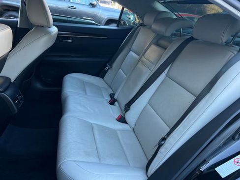 Used 2014 Lexus ES 350 image 16