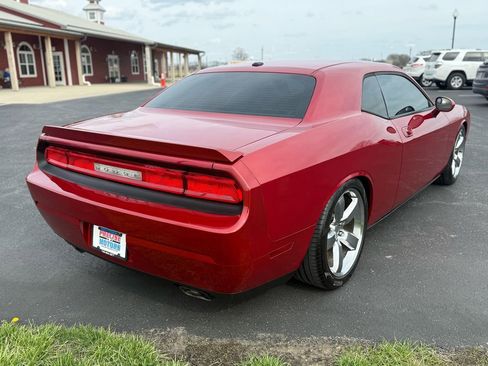 Used 2010 Dodge Challenger R/T image 5