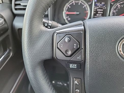 Used 2020 Toyota 4Runner TRD Off-Road Premium image 24