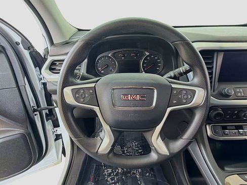 Used 2023 GMC Acadia SLE w/ Driver Convenience Package image 29