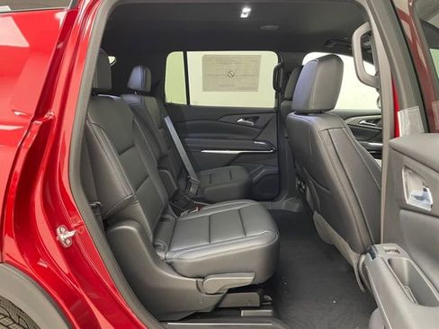 New 2026 Chevrolet Traverse LT w/ Midnight/Sport Edition AWD/4WD image 15