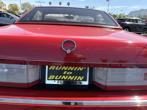 Used 1993 Cadillac Allante FWD image 39
