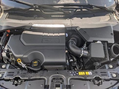 Used 2025 Land Rover Range Rover Evoque Dynamic SE image 18