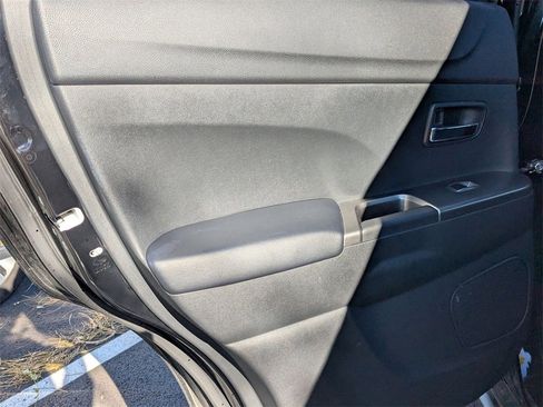 Used 2025 Mitsubishi Outlander Sport SE image 29