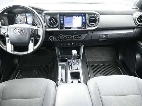 Used 2019 Toyota Tacoma TRD Sport AWD/4WD image 20