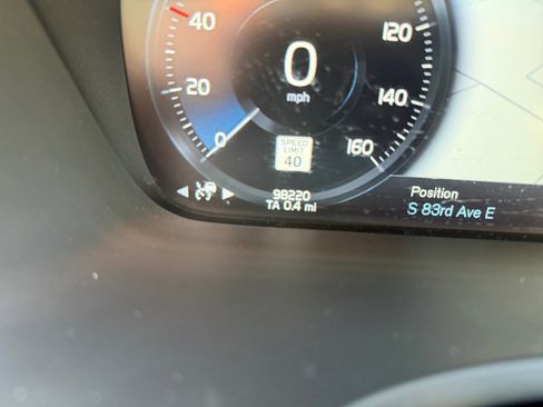 Used 2019 Volvo XC90 T6 R-Design w/ Advanced Package image 16