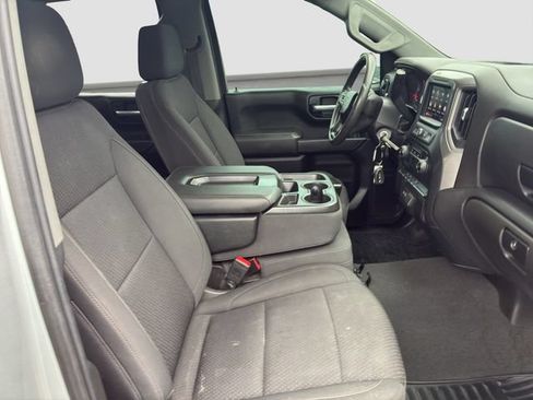 Used 2021 Chevrolet Silverado 1500 Custom Trail Boss AWD/4WD image 9