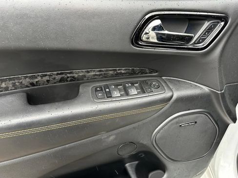 Used 2023 Dodge Durango R/T w/ Hemi Orange Plus Package AWD/4WD image 19