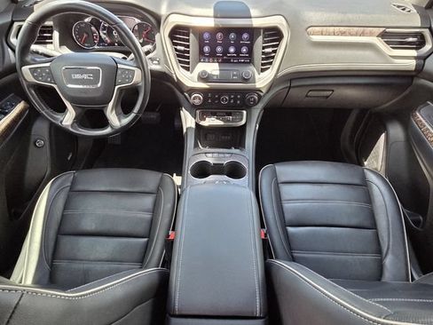 Certified 2020 GMC Acadia Denali w/ Technology Package FWD image 12