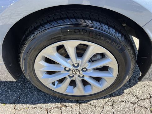 Used 2021 Toyota Corolla XLE image 14