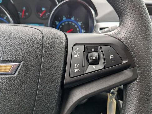 Used 2016 Chevrolet Cruze LT image 25