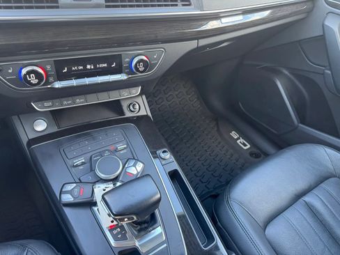 Used 2018 Audi Q5 2.0T Premium w/ Convenience Package AWD/4WD image 20