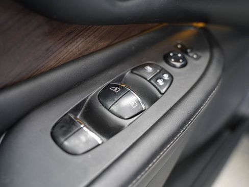Used 2019 Nissan Murano Platinum w/ Cargo Package FWD image 29
