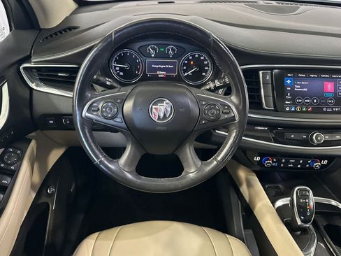 Used 2020 Buick Enclave Premium w/ Sun and Sites Package FWD image 16