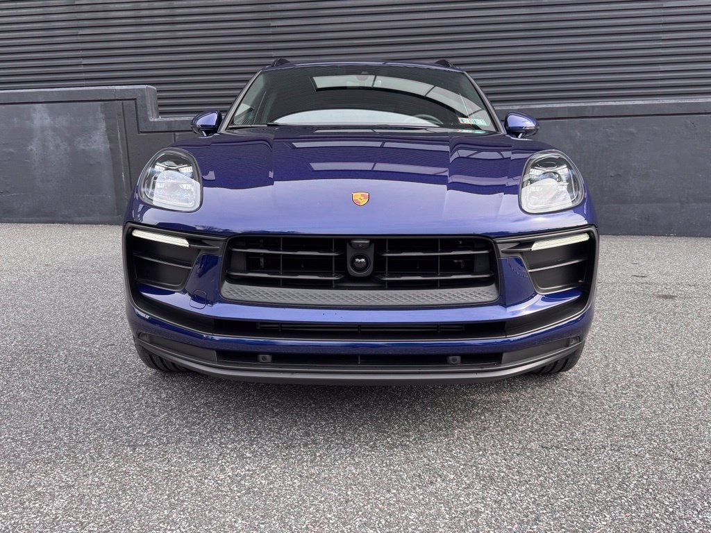 Certified 2026 Porsche Macan AWD/4WD image 12