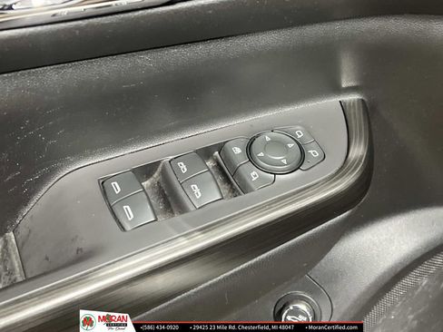 Used 2020 GMC Acadia SLT w/ Driver Alert Package II image 18