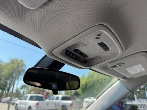 Used 2019 Chevrolet Traverse LT w/ LPO, Floor Liner Package AWD/4WD image 24