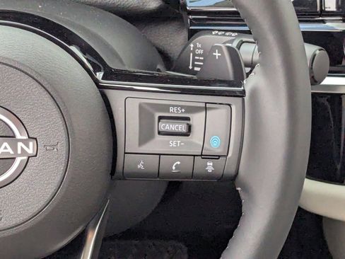 New 2025 Nissan Pathfinder SL image 27